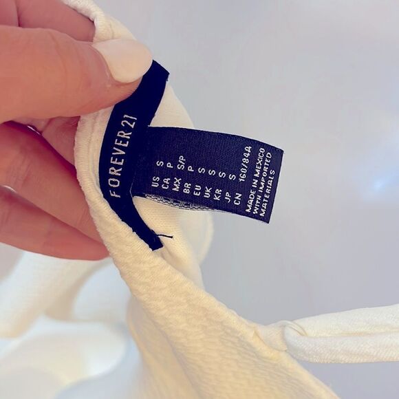 Forever 21 White Peplum Crop Top Size Small - Picture 3 of 4